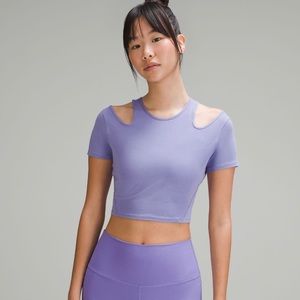 Lululemon Shoulder Cut Out Yoga  Tank crop size 10